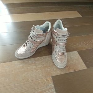 Geox Cute Pink Wedge Sneeker